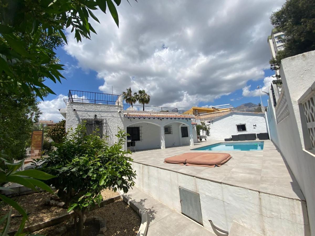 Villa Con Piscina A Un Paso De La Playa Benidorm Exterior photo