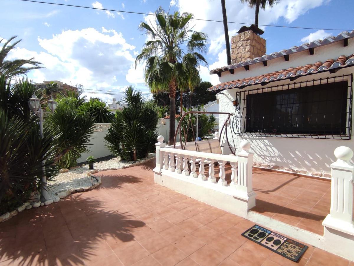 Villa Con Piscina A Un Paso De La Playa Benidorm Exterior photo